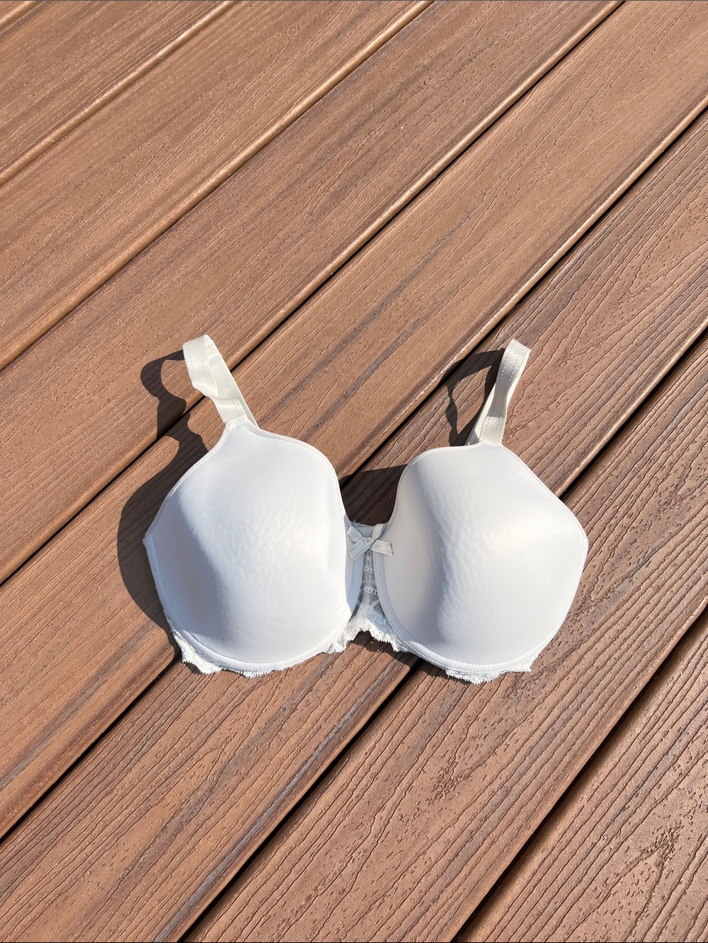 Chantelle C32860 White T-Shirt Bra